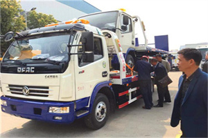 驿城汽车道路救援拖车价格
